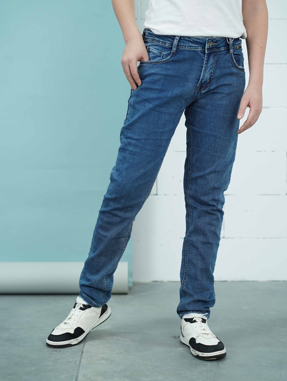 Підліткові джинси 