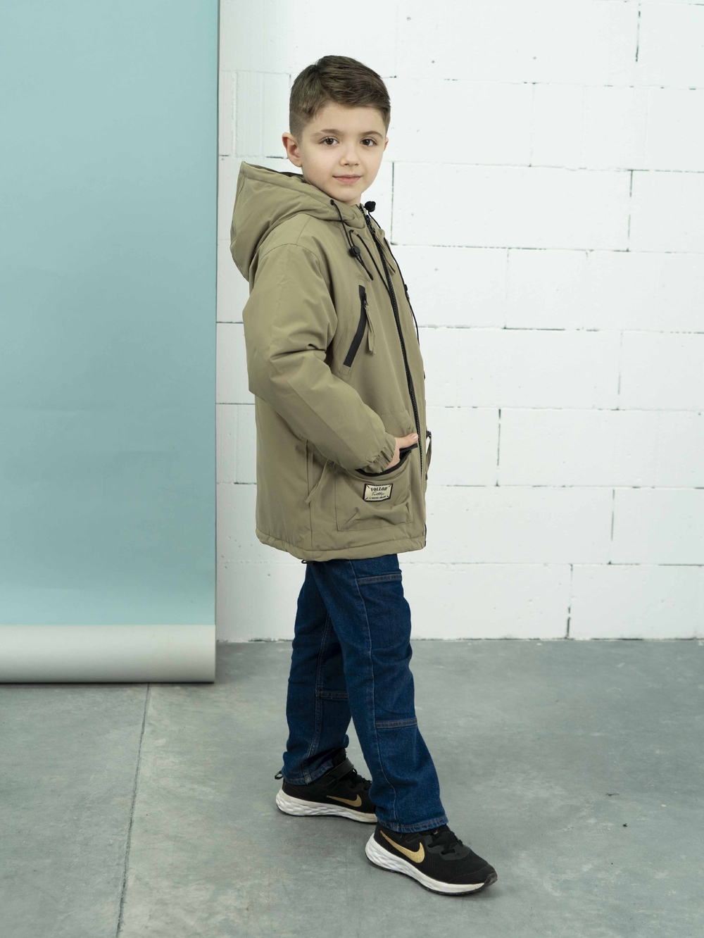 Весняна куртка