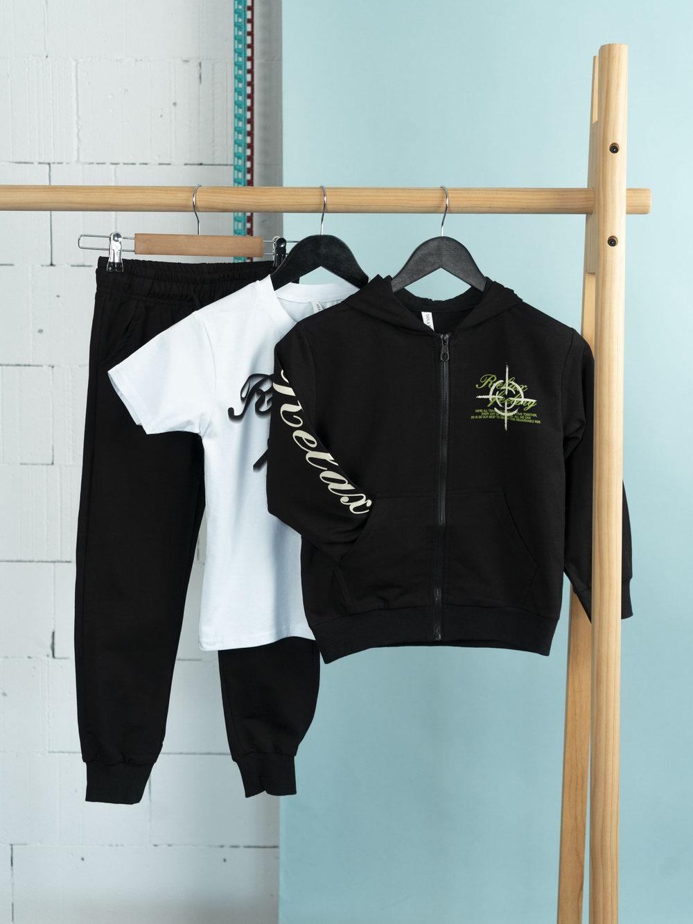 Трикотажний костюм