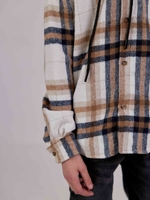 Сорочка в клітинку